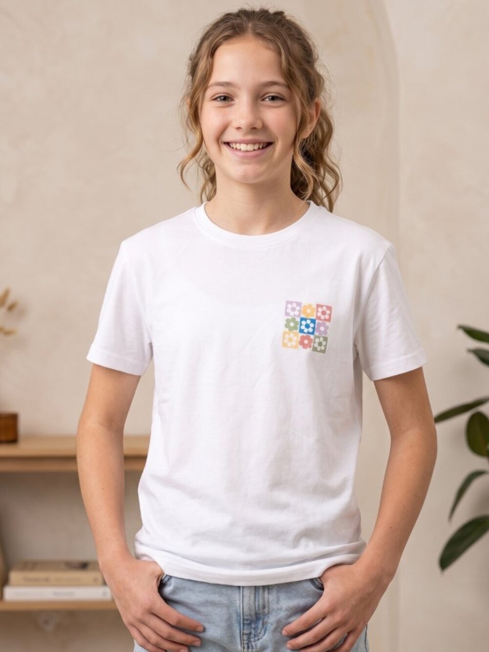 NWOT White Pastel Retro Floral Grid Graphic Crewneck T-Shirt 13Y